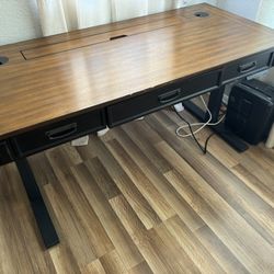 Harrington Adjustable Height Desk 