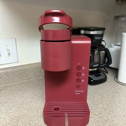 KEURIG Coffeemaker