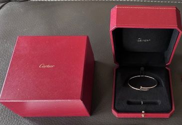 Cartier 18K Yellow Gold Hinged Bangle Bracelet in Cartier Presentation Box 16
