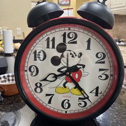 Vintage Mickey Mouse oversized clock