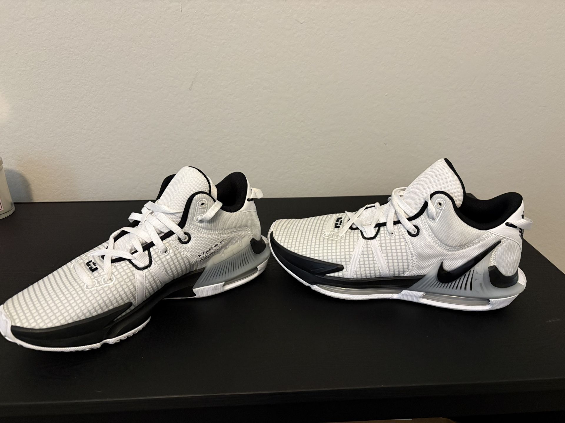 Nike Shoes 