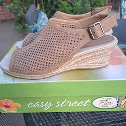 Easy Street Tan Wedge Sandals Size 8.5 M