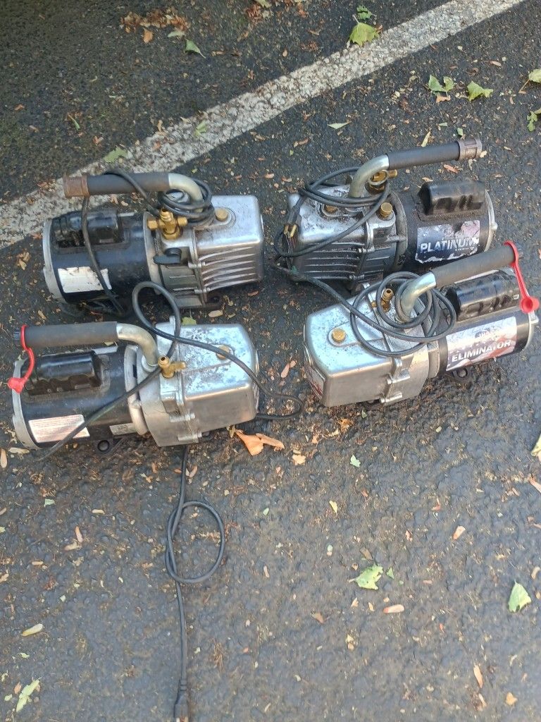 4 Pompas