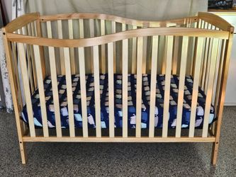 CRIB WITH MATTRESS
