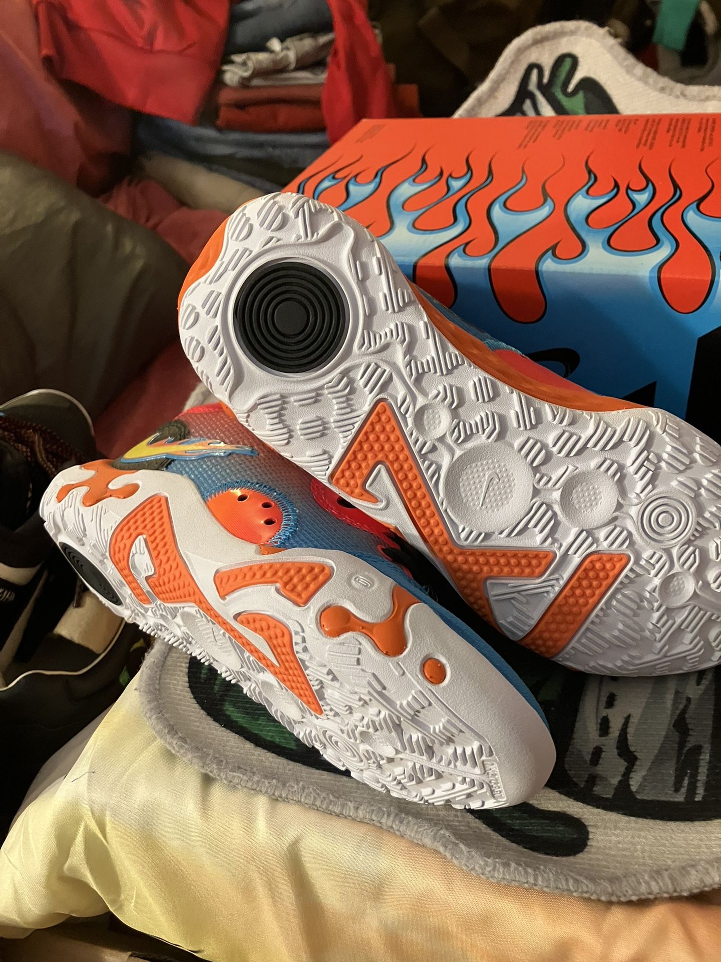 PG 6 Hot Wheels Yo these go crazy!! Nike PG 6 Alternate “Hot Wheels” PE  main image 2