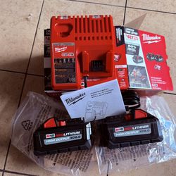 Milwaukee M18™ REDLITHIUM™ HIGH OUTPUT™ XC6.0 2 Battery’s and charger NEW