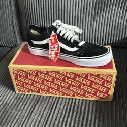 Bran New Vans Shoes Old School Size 7.0 Men Or 8.5 Women