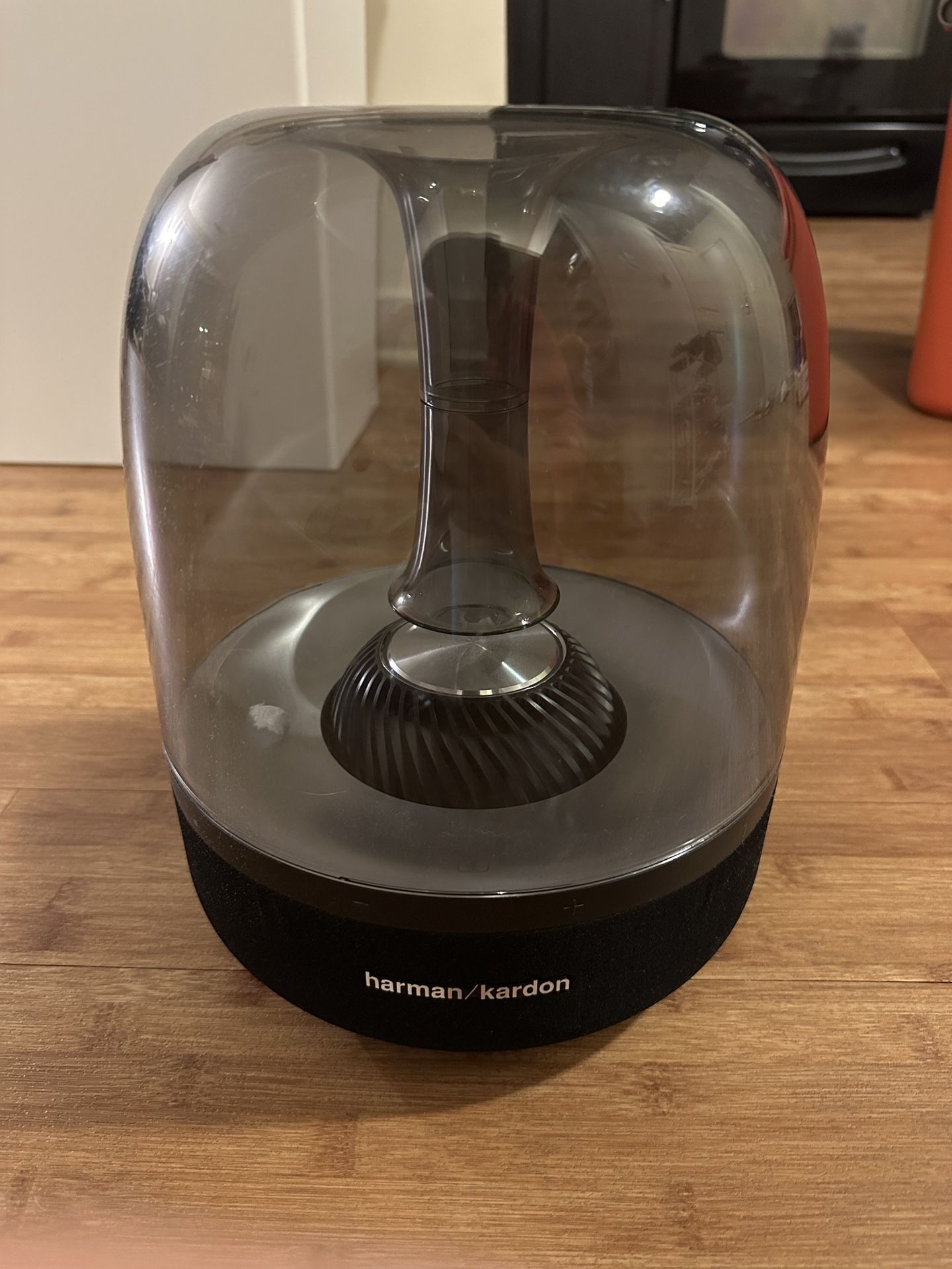 Harman kardon Aura Studio 2