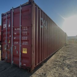 40 Ft Storage / Shipping Container