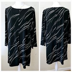 Size L Alfani Black Long-Sleeved Womens Wide Crew Neck Long Dress Shirt with White Streaks Design Pattern. 94% Polyester, 6% Spandex.

Pre-owned in ex