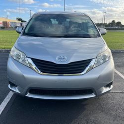 2018 Toyota Sienna