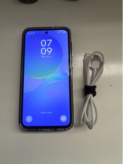 Nice new clean cell phone