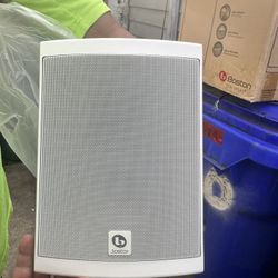 Boston Voyager 50 In/outdoor Speakers/Marine Brand New