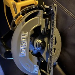 Dewalt. 7/1/4 Tool. Only 