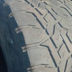 LT275/65R20 Toyo Open Country Tires (4)