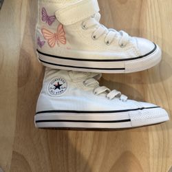 New Girl Converse All Star Shoes Size 8