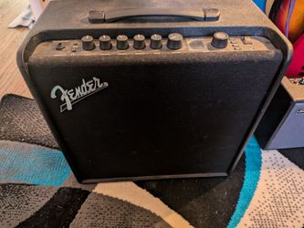 Large Fender Mustang