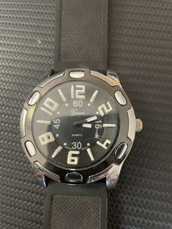 Geneva Men’s watch, new battery 
