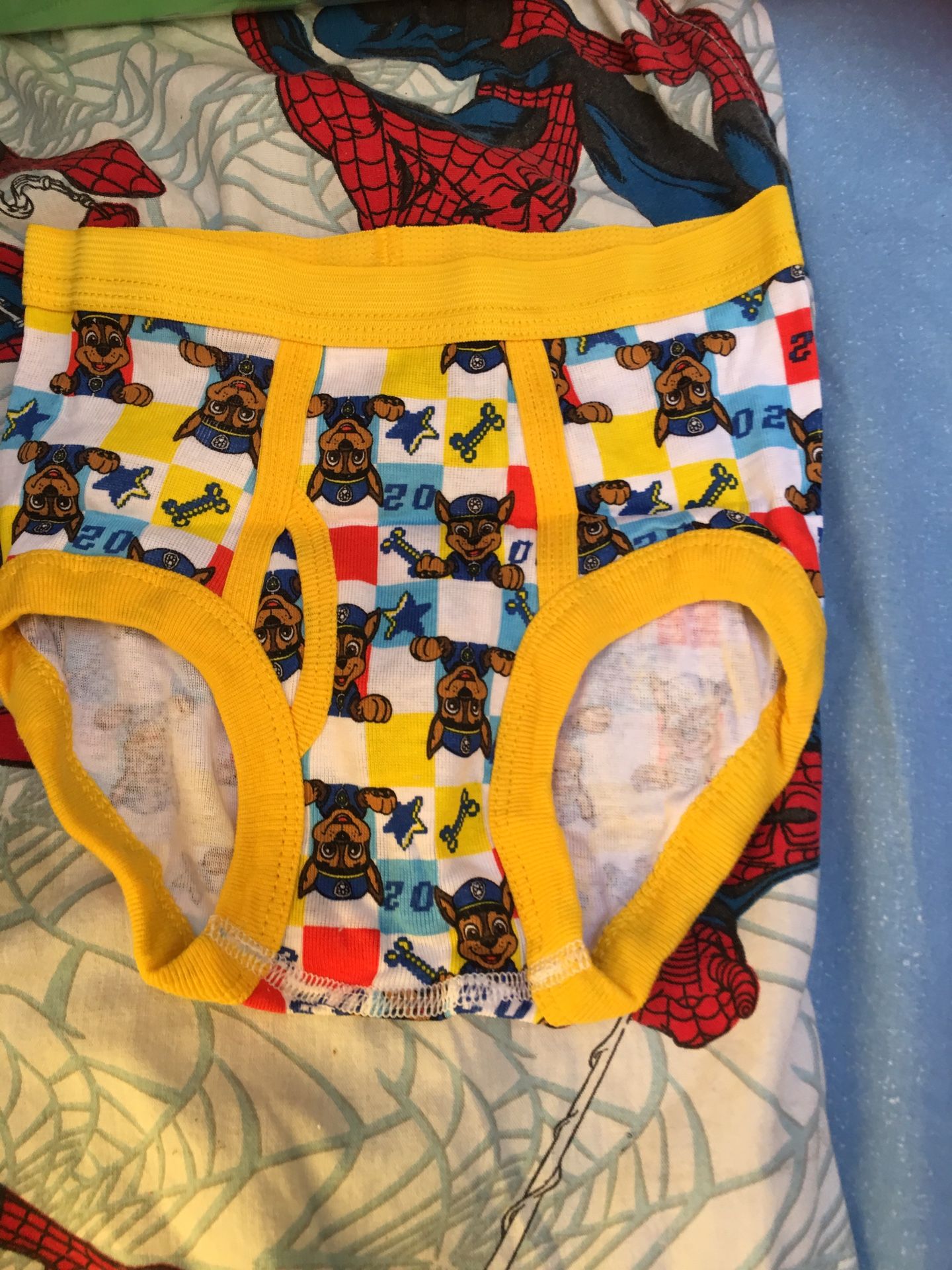 Ropa interior para niños