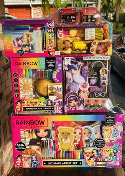 Rainbow High Christmas Doll Bundle Set ‼️