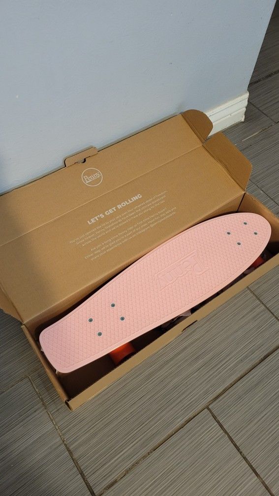 NEW 27" PINK  SKATEBOARD 