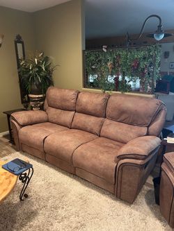 Couch and loveseat (4 recliners)
