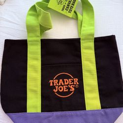 Trader Joes Canvas 🎃💜🖤🧡