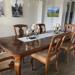 Beautiful Dining Table And Side Buffet Table