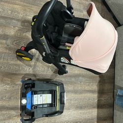 Doona  Car seat, stroller and bees