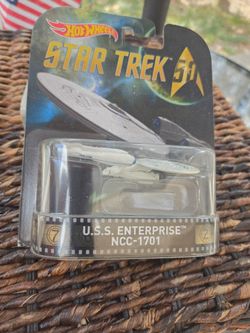 Hot Wheels Star Trek U.S.S. Enterprise NCC-1701