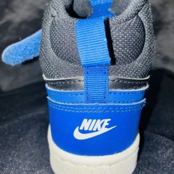 Nike Kids’ High-Top Sneakers – Size 2.5Y (Unisex) – Excellent Condition