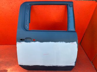 2020 - 2024 CHEVROLET SILVERADO 2500 / 3500 RIGHT PASSENGER REAR DOOR OEM