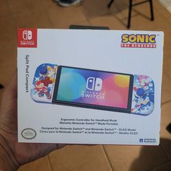 Sonic the Hedgehog  Split Pad compact