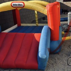 Little Tikes Bounce House 