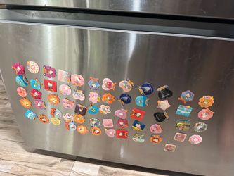 Hello kitty magnets