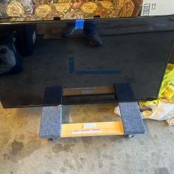 43” Insignia LED TV