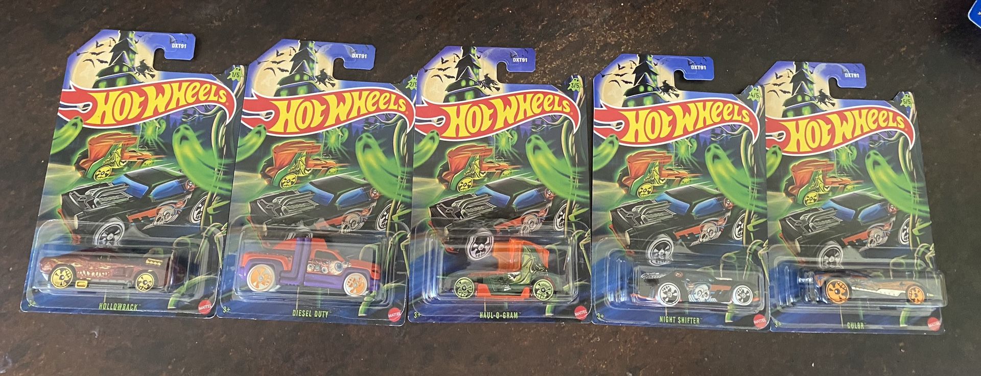  2025 Halloween Series Complete Set Limited Edition 5 Hot Wheels Die-cast Cars