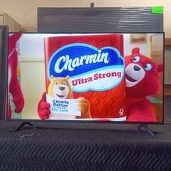 50 Inch Roku 4k Smart Hisense Beautiful Tv Comes With Remote Control Shows Great Quality Clear Picture Works Perfect Guaranteed 