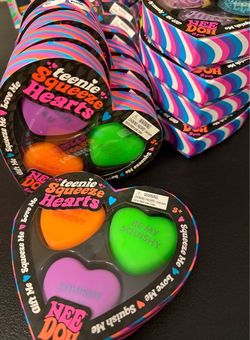 NeeDoh Teenie Squeeze Hearts