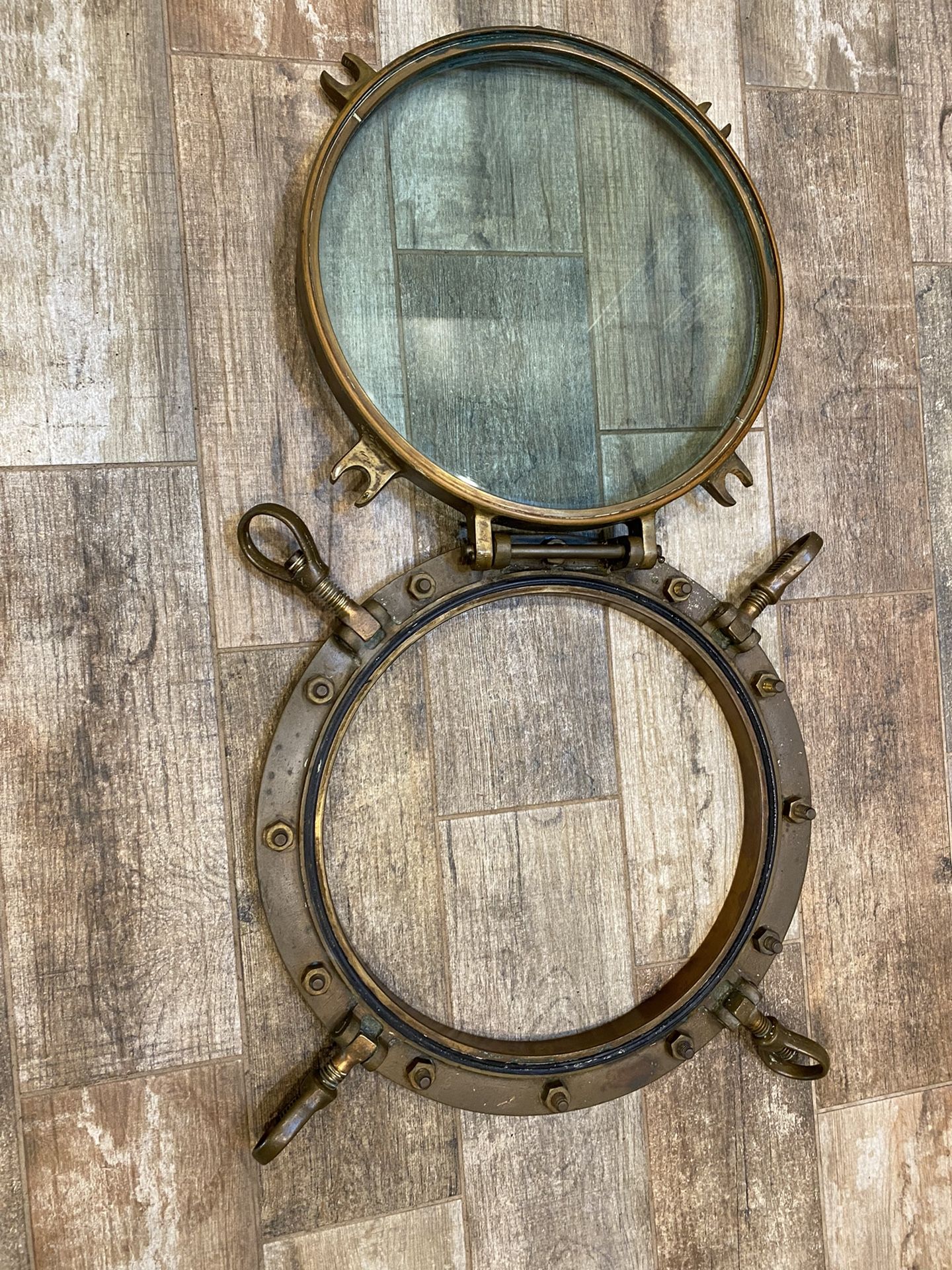 Antique Brass/bronze porthole