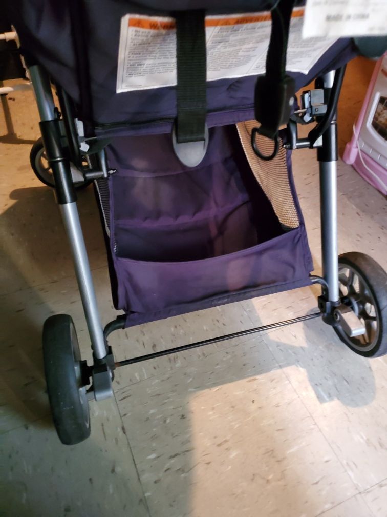 Safety 1st stroller and car seat