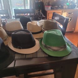 Hat Collection men's Large. 13 Total. $50 