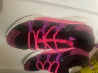 New Gym Shoes Girls Size 6