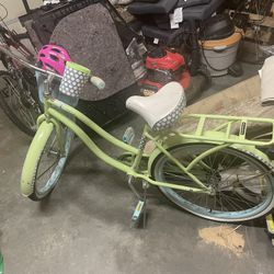 Girls Cruiser Bicycle