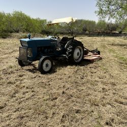 Tractor Shredding Mowing Acreage 