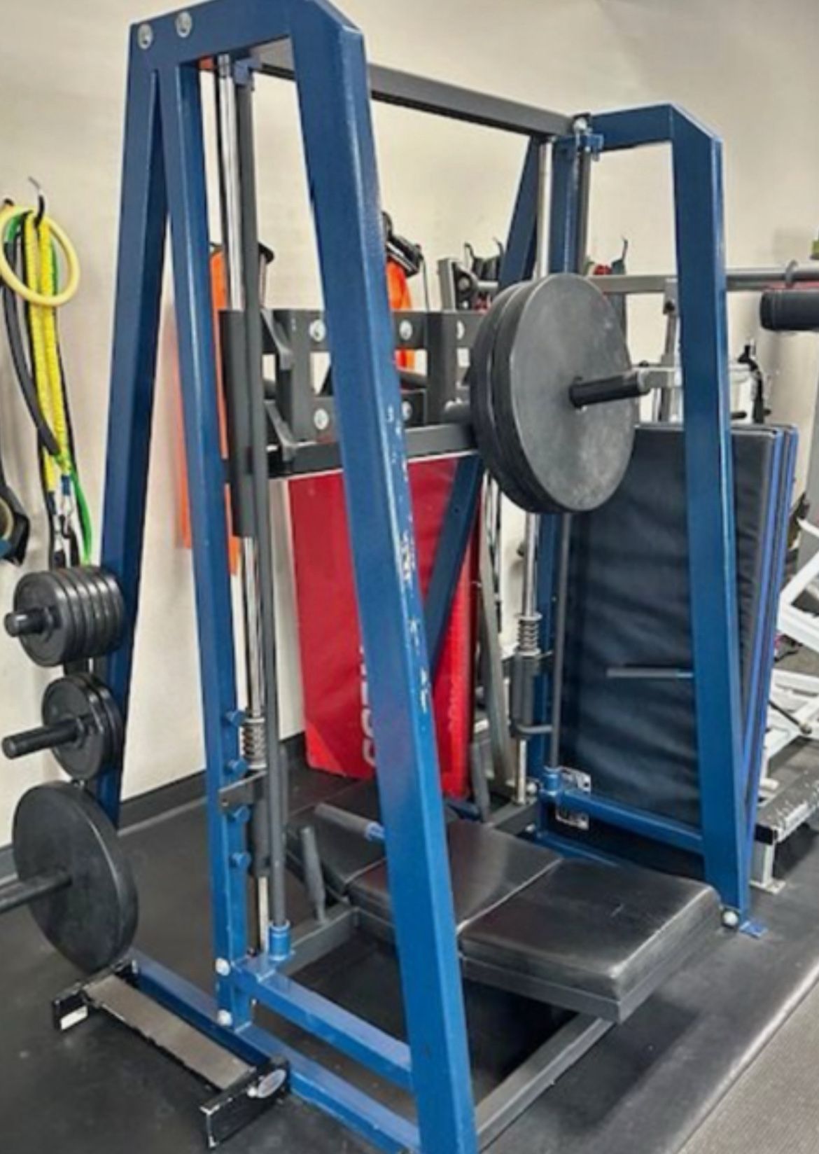 Nebula Vertical Leg Press