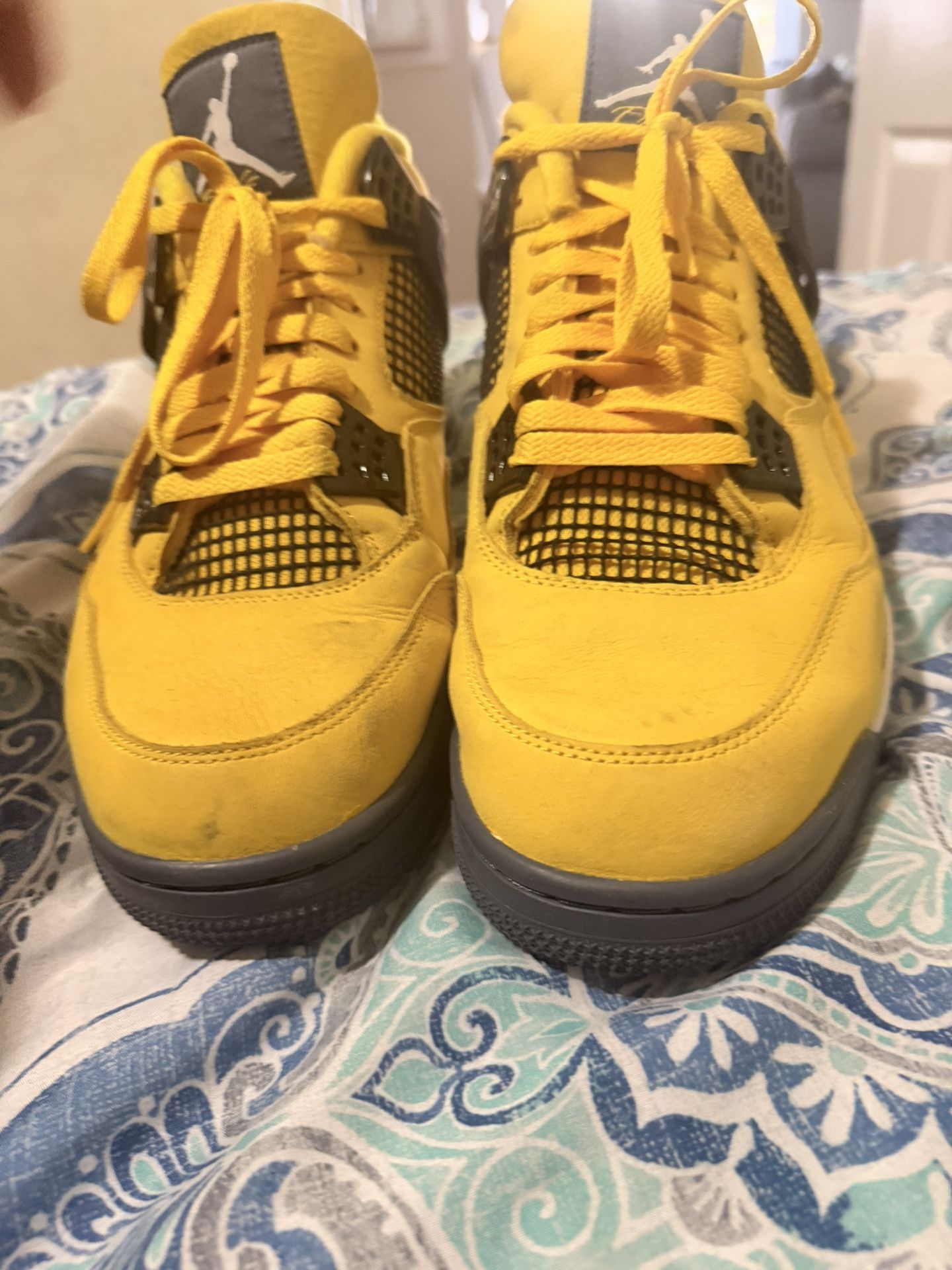 Jordan Retro Lightning