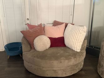 If you just got a apartment and don't really want to spend to much money here is a starter kit. Couches and tables in excellent condition for 600 come