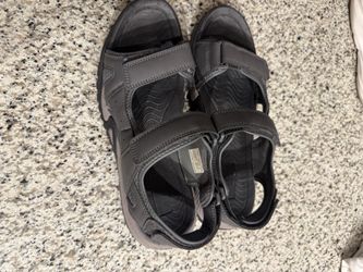 Eddie Bauer Black Sandals talla 10 — Buen estado!