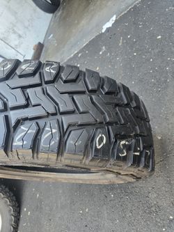 One tire Lt37x12.50r22 Toyo RT Open Country like 95% tread on $120.00